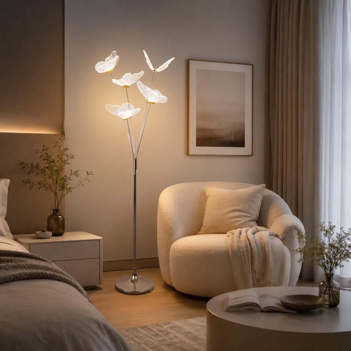 Lámpara de pie con mariposas para dormitorio y decoración interior acogedora