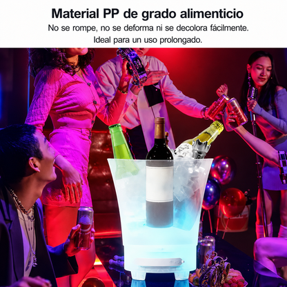 Cubitera LED RGB para bebidas con hielo en fiesta nocturna