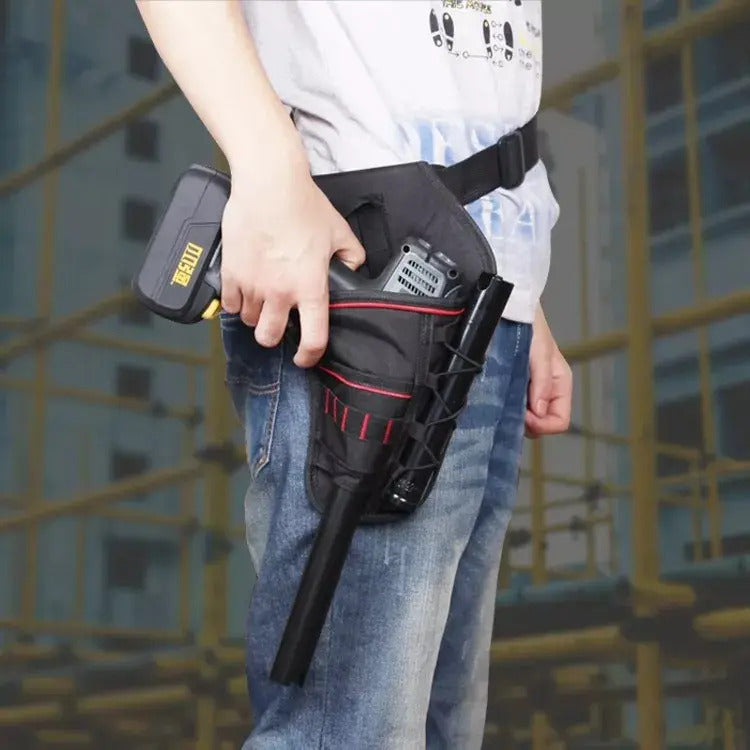 Funda porta taladro usada en la cintura durante trabajos de instalación
